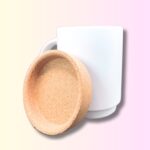 Kubek z cichą nakładką z korka