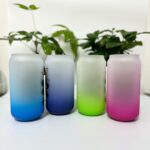 Kolorowe szklanki na nowy rok 2025