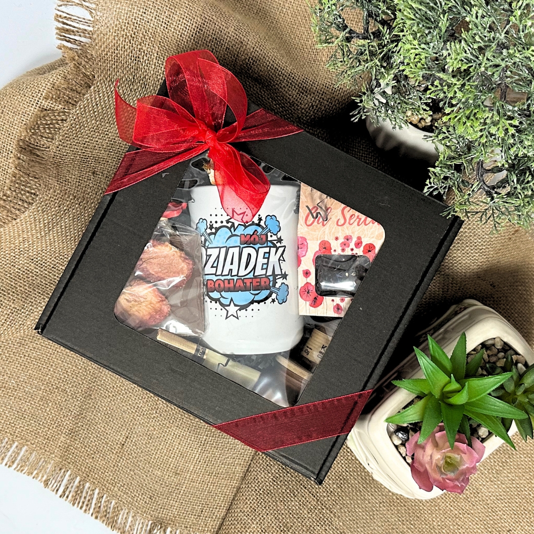 Zestaw prezentowy na dzień dziadka z kubkiem i słodyczami