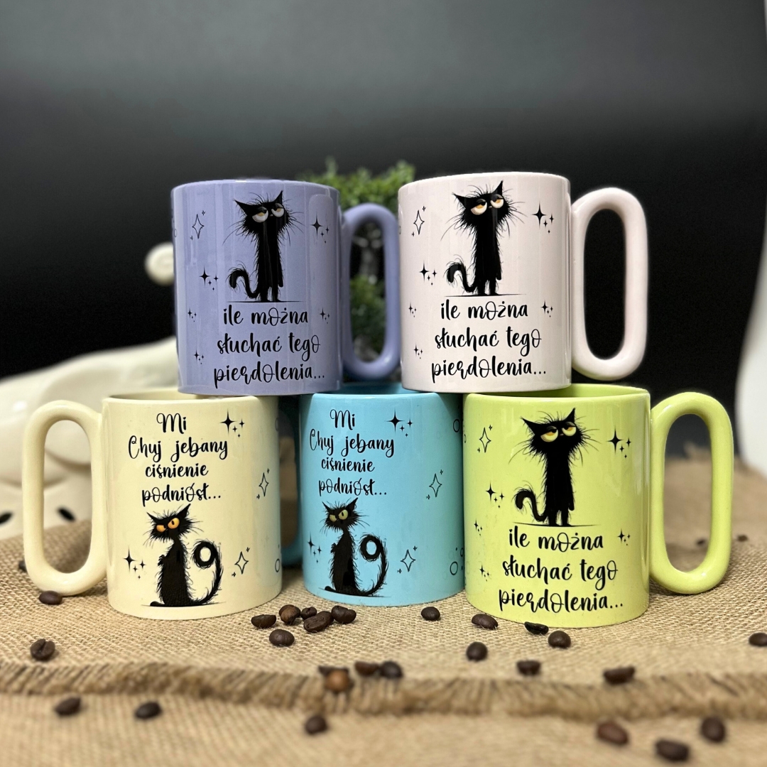 Kubek ile można słuchać tego pierdolenia... owal