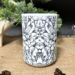 Kubek kwiaty i żołędzie