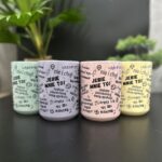 Chamskie kubki w pastelowych kolorach