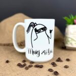 Kubek mniej zrobisz mniej spierdolisz dla niej biały