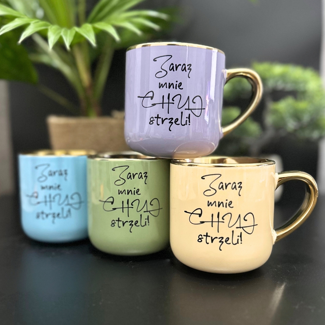 Kubek zaraz mnie chuj strzeli kolorowe ze złoceniami