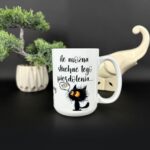 Kubek żebym cię tu więcej kurwa nie widziała mi chuj jebany ciśnienie podniósł ile można słuchać tego pierdolenia biały kubek