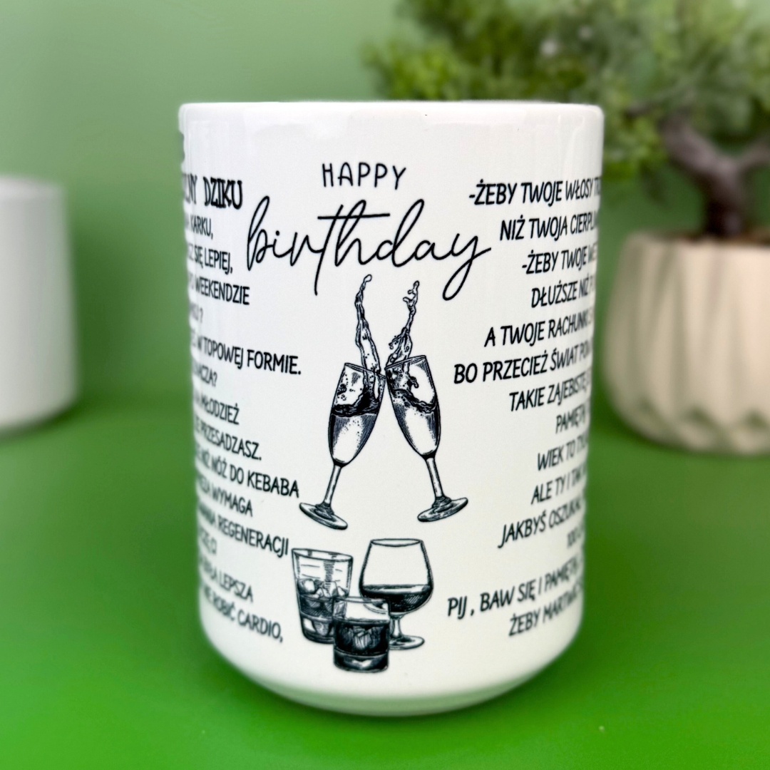 Kubek urodzinowy z personalizowanym imieniem Tomek 2
