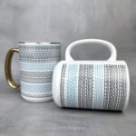 Kubek ile można słuchać tego pierdolenia (szlaczki)