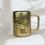 Chamski kubek metaliczny złoty