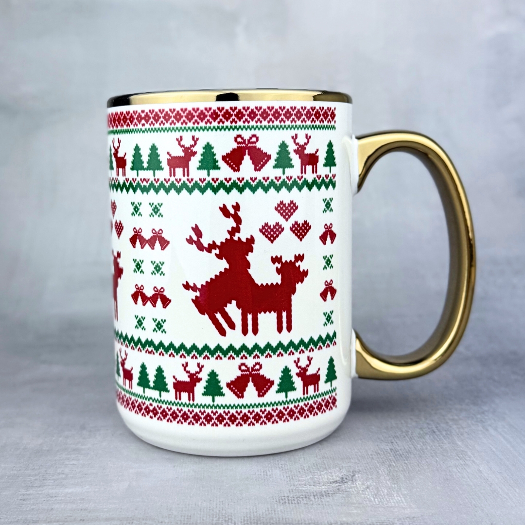 Kubek świąteczny jelenie szlaczki złoty jak ze swetra świątecznego Kubek świąteczny jelenie szlaczki złoty