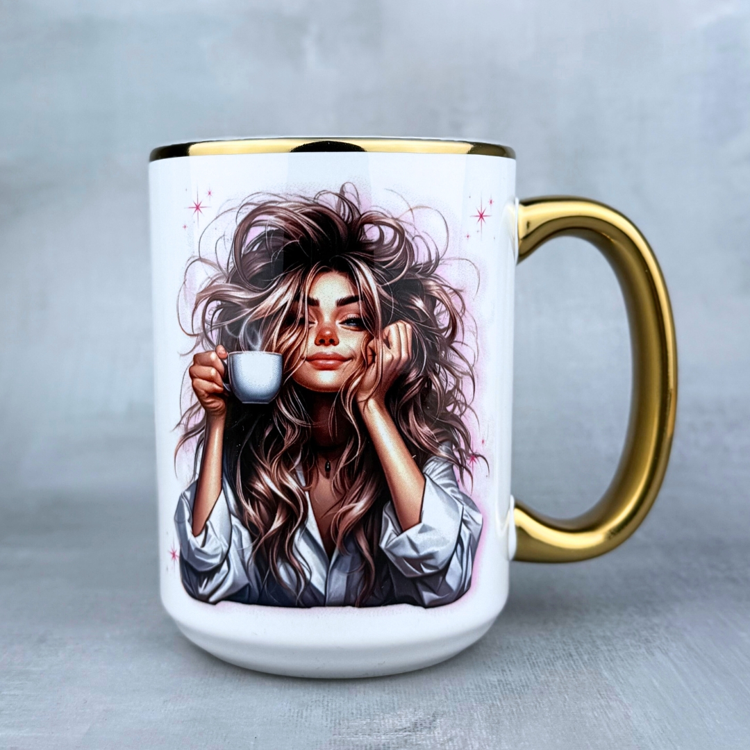 Kubek teraz princzypessa pije kawę